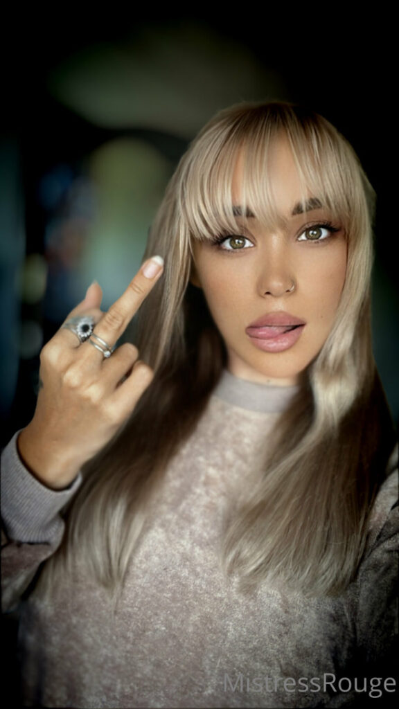 OnlyFans – Latex_Temptress  /  LatexTemptress  /  yourdommegfe  /  latextemptressmsscarlett  /  LottieRouge  /  MistressRouge  / – Nude