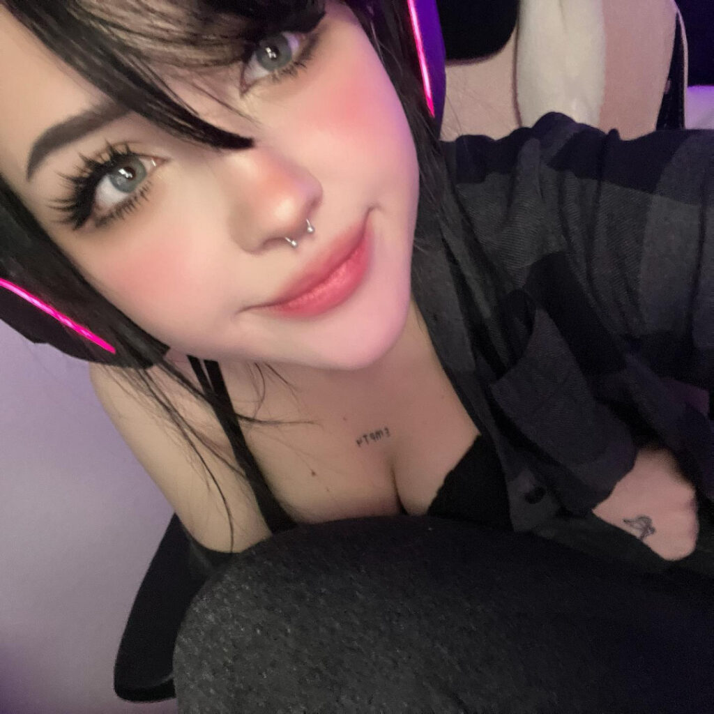 TikTok – Cosplay – Laurinchhhe – Nude