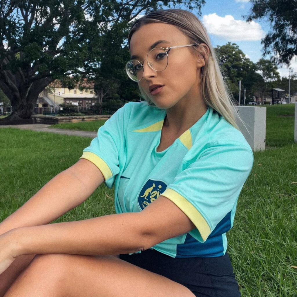 Instagram – ⠀X⠀ – Lavender Baj – Nude Leaks