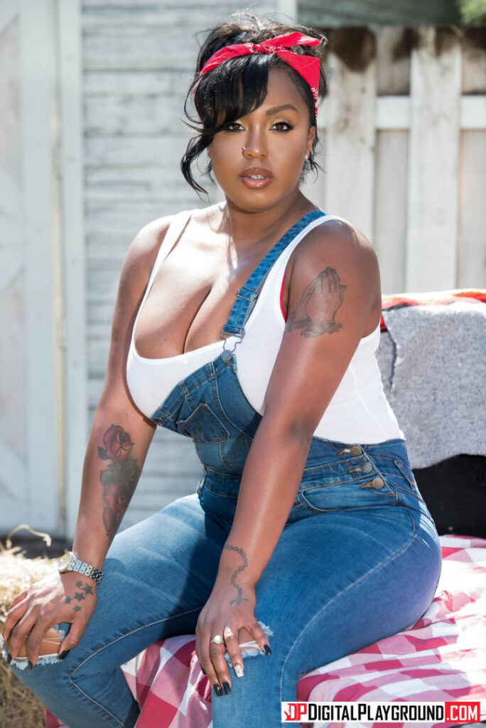 XXX – T H I C C – Ebony – Layton Benton / mslaytonbenton – Nude