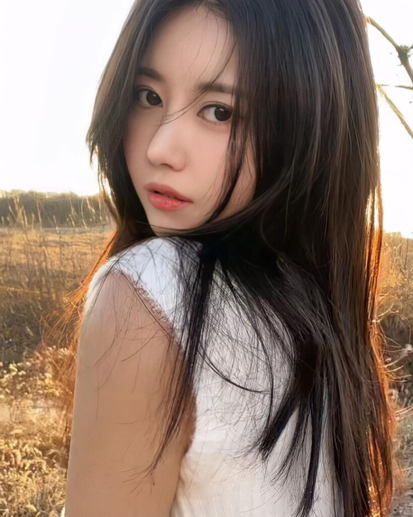 TikTok – Instagram – Asian – Lee Hayun / dalha / leehwasi – Nude