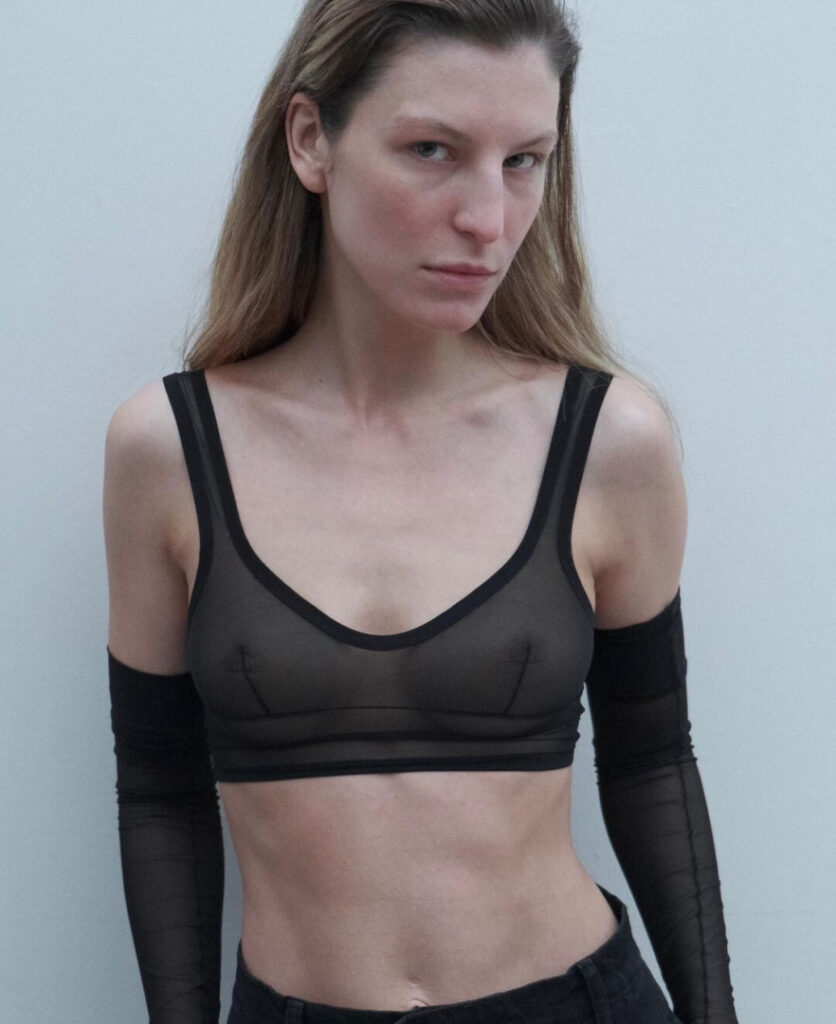 Instagram – Lena Stepanova / Lenalevochkasst – Nude