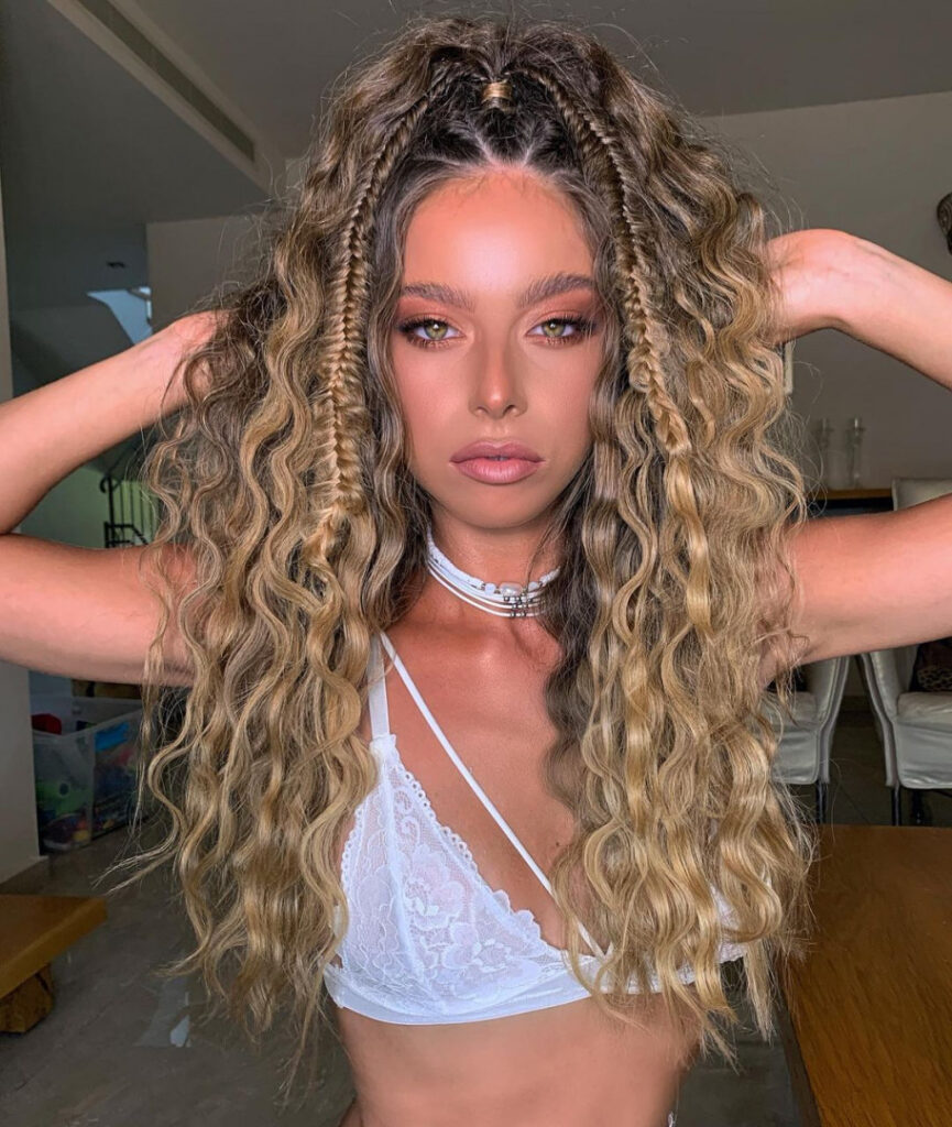 Instagram – Lidar Goldberg – Nude