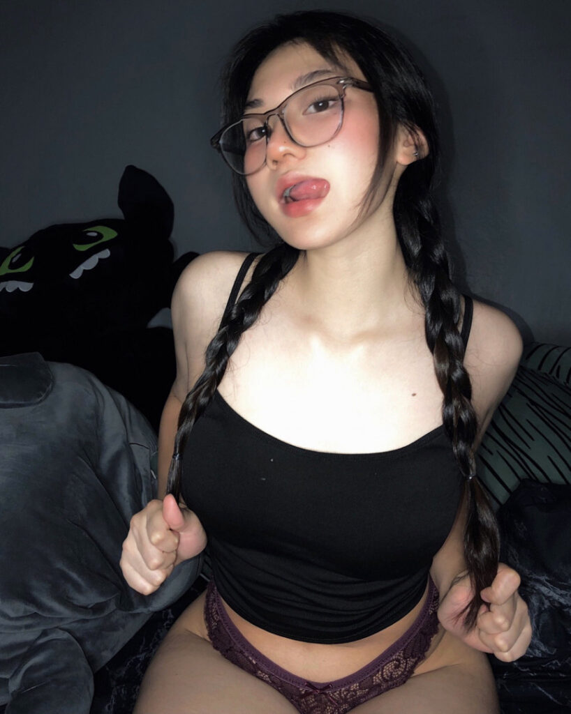 Instagram – ⠀X⠀ – Asian – lil.zogbabe / Lilzogbabee – Nude Leaks