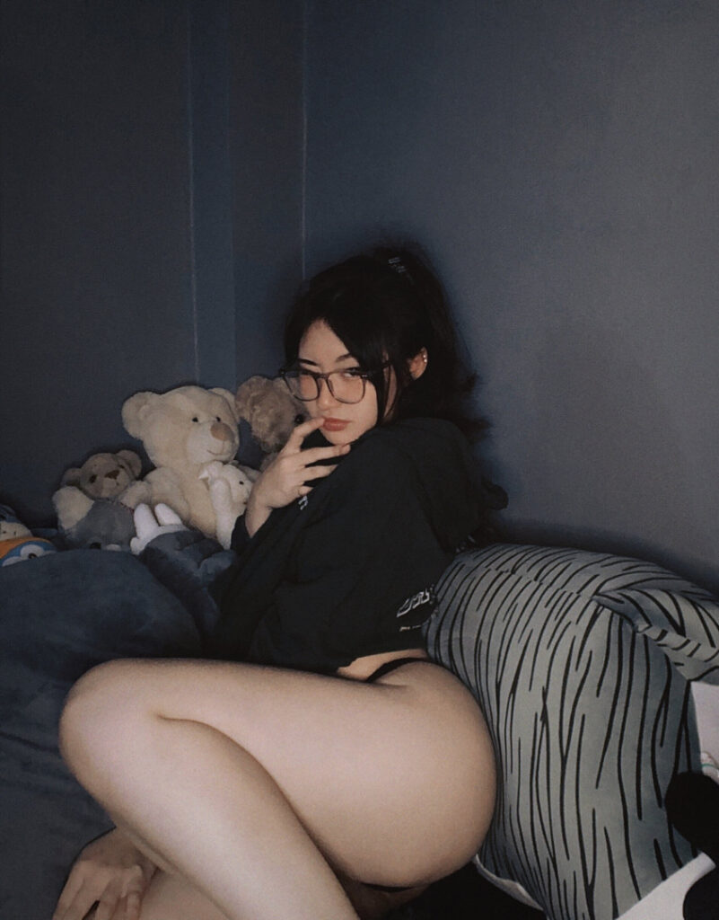 Instagram – ⠀X⠀ – Asian – lil.zogbabe / Lilzogbabee – Nude Leaks