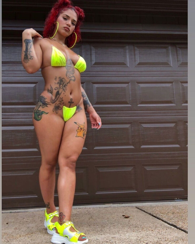 OnlyFans – T H I C C – Lilie.leahndra / leahndra – Nude