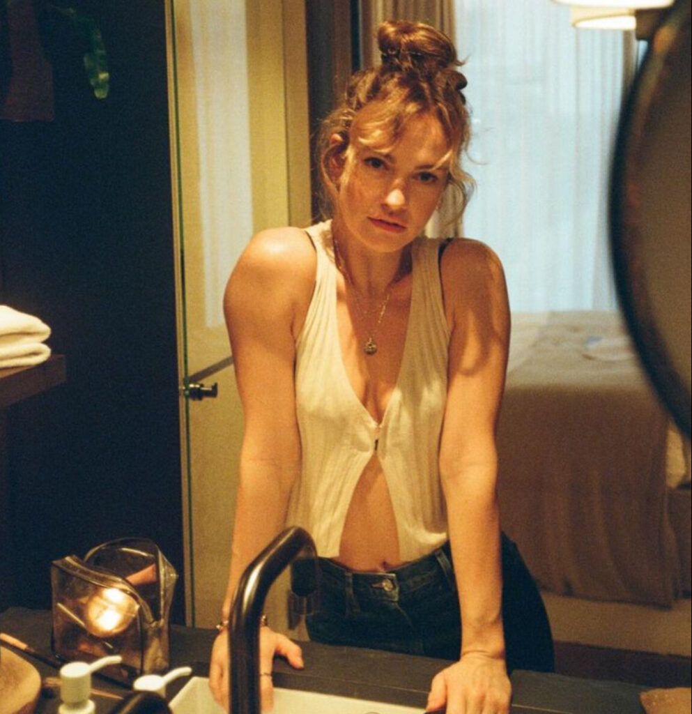 Celeb – Lily James – Nude