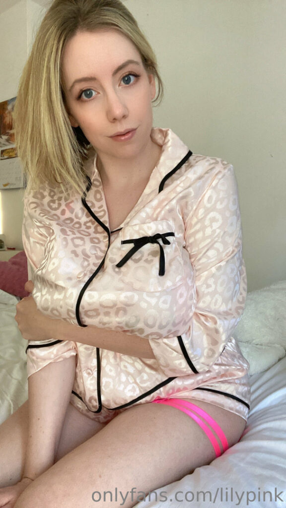 OnlyFans – Fansly – Lily Pink / lilypi / lilypi90 – Nude