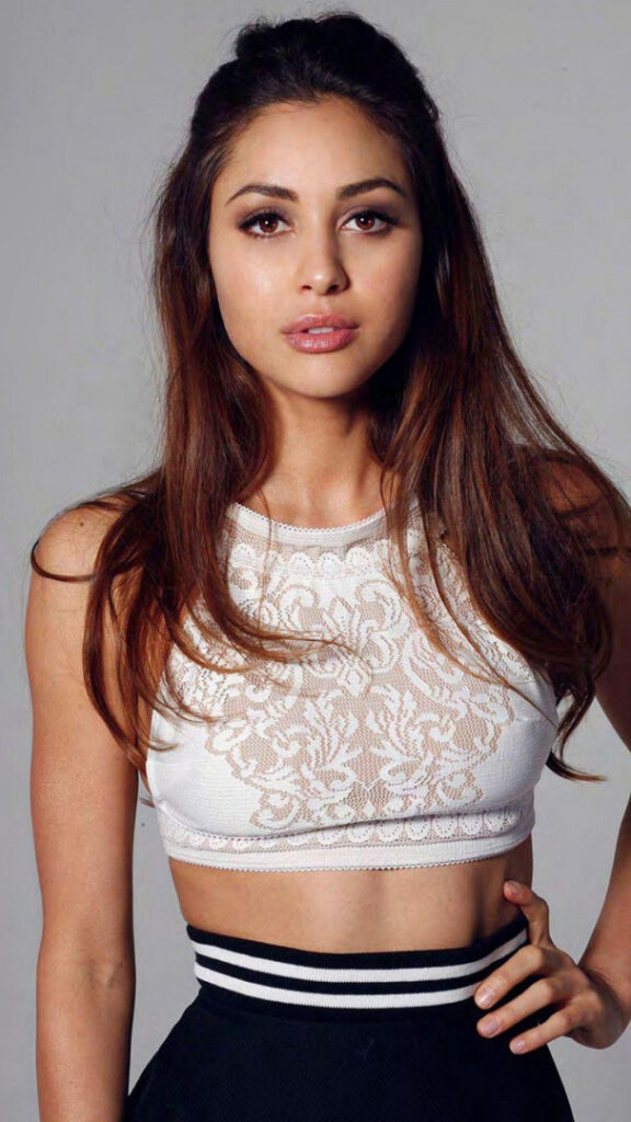 Celeb – Lindsey Morgan – Nude