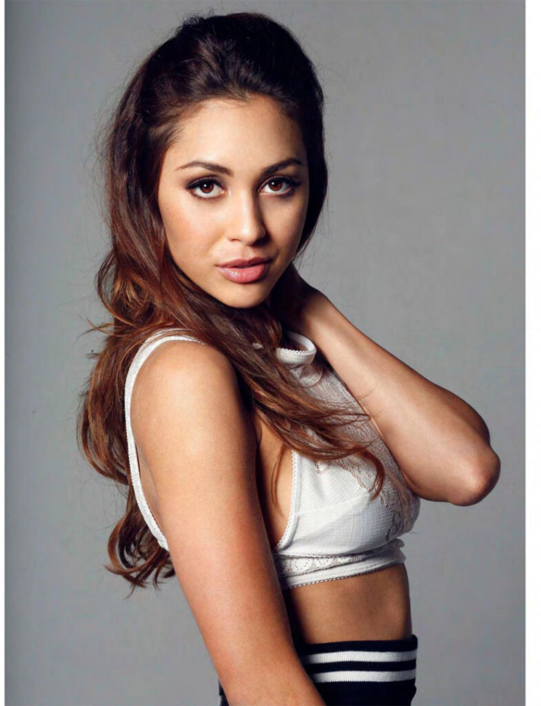 Celeb – Lindsey Morgan – Nude