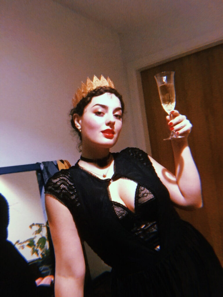 Instagram – Logandria – Nude