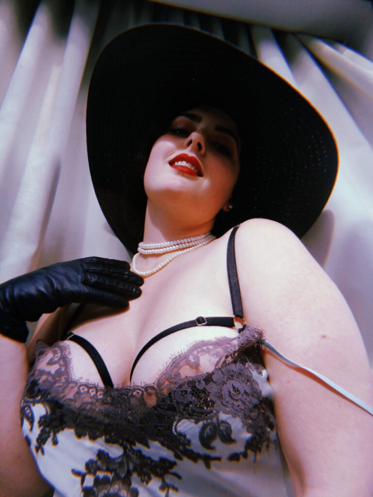 Instagram – Logandria – Nude