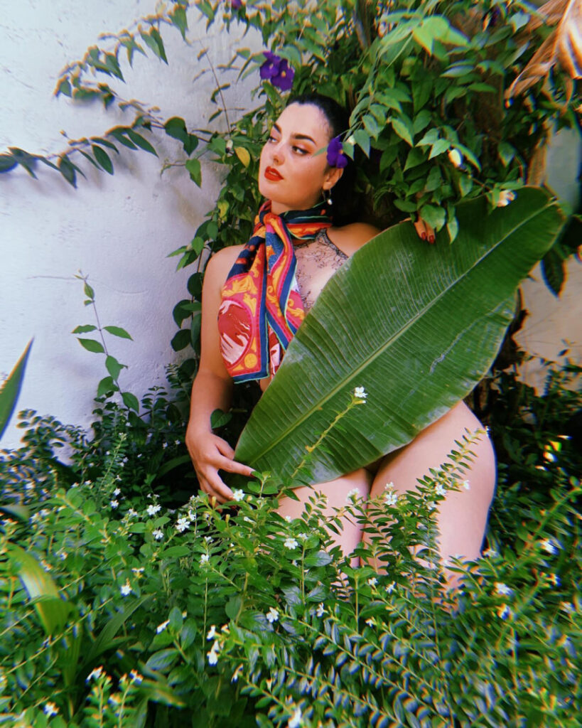 Instagram – Logandria – Nude