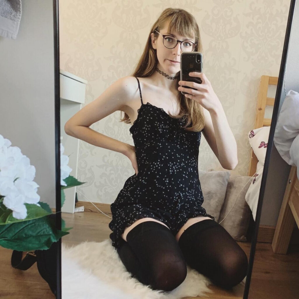 Trans – Instagram – Reddit – luniasolstice  ellie hardy – Nude Leaks