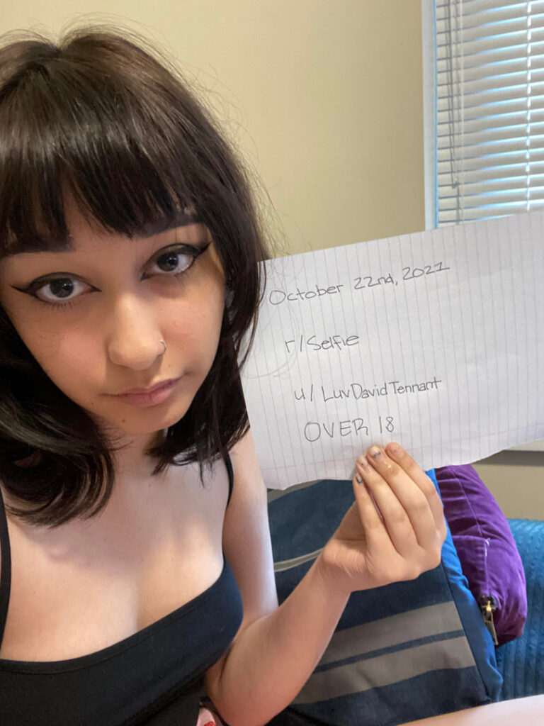 Reddit – LuvDavidTennant – Nude