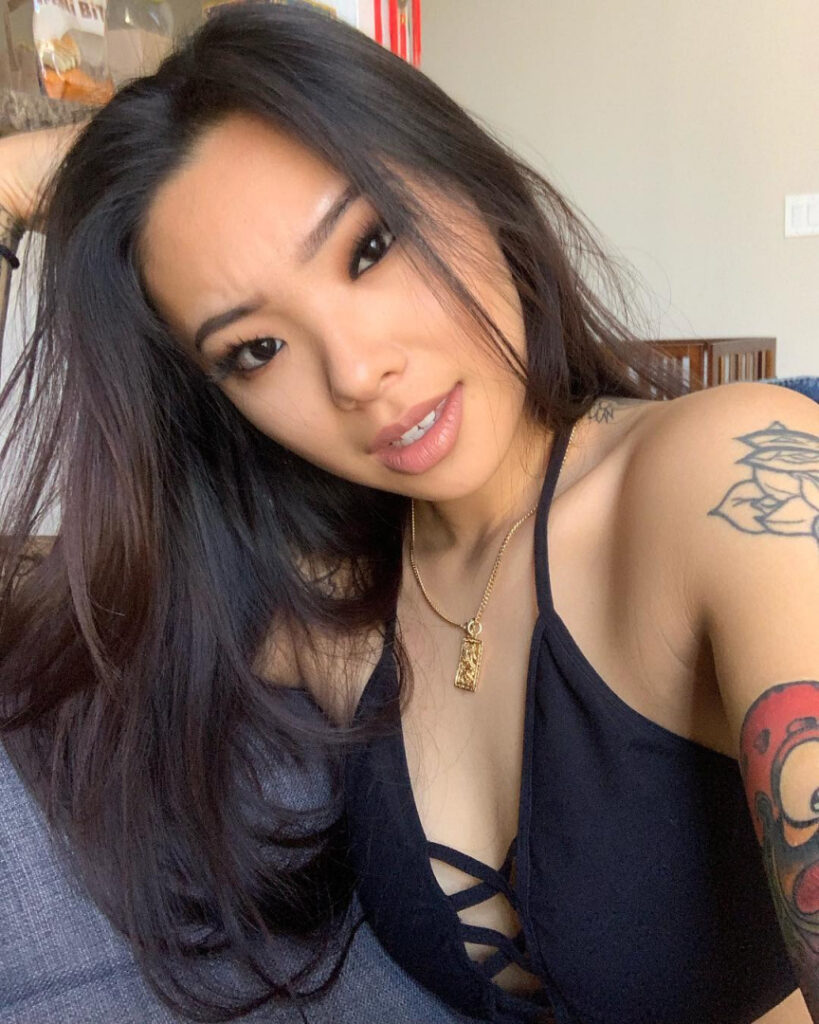 Instagram – Asian – Lyn / dammitbae – Nude