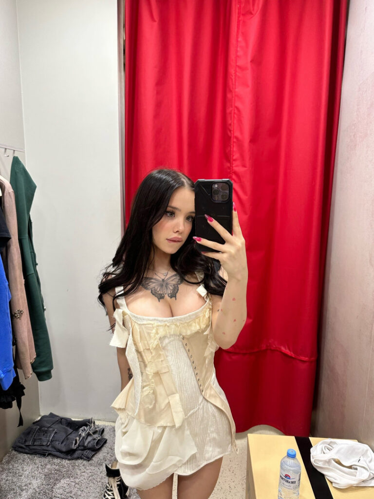 TikTok – lyna_com – Nude Leaks