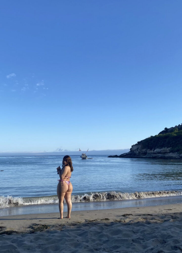 OnlyFans – ⠀X⠀ – lzzle/ luvfrut / hellzheI – Nude Leaks