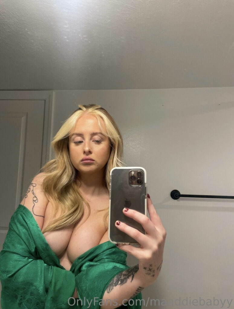 OnlyFans – maaddiebabyy – Nude