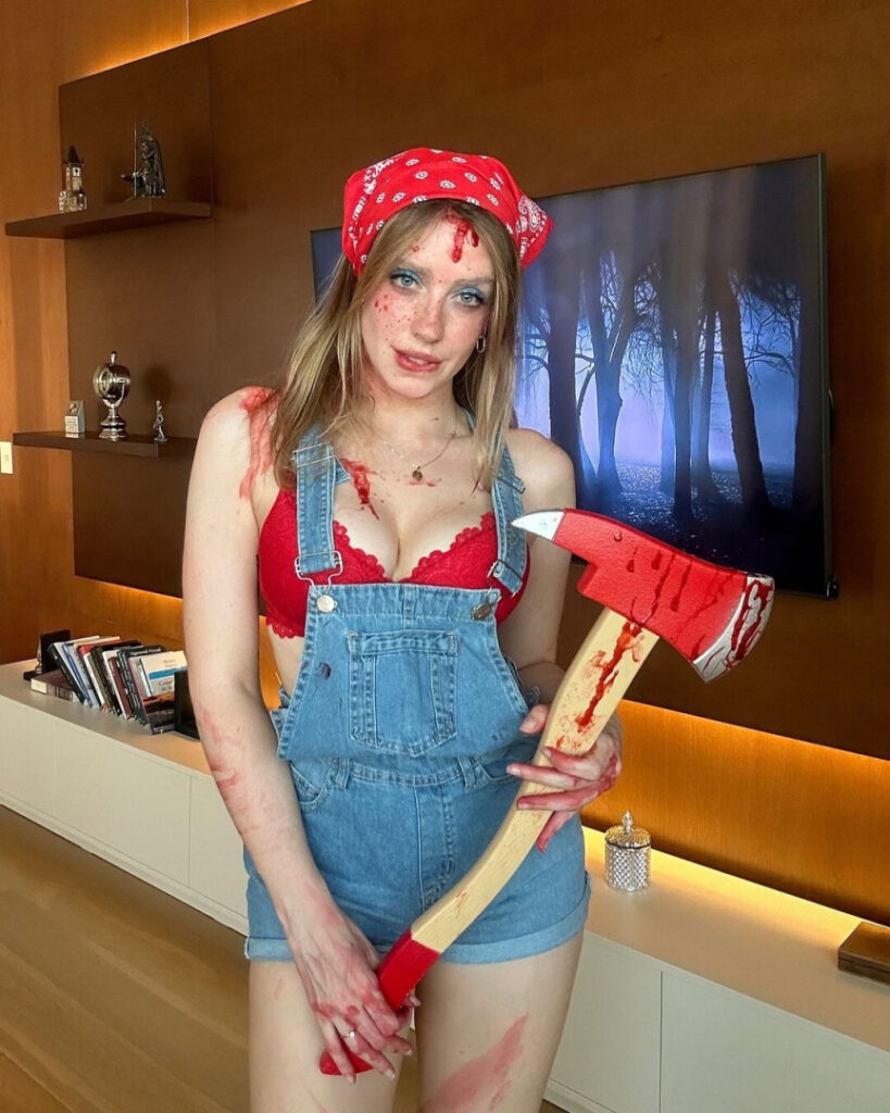 Instagram – Magui ansuz – Nude