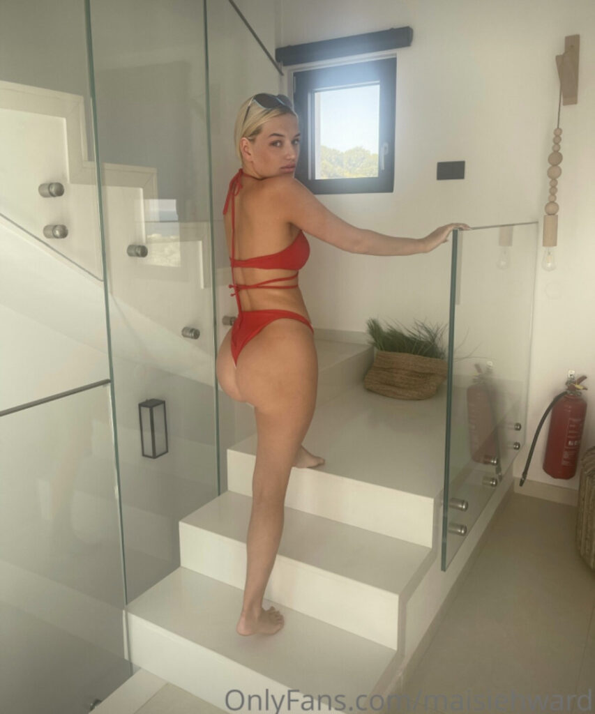 OnlyFans – TikTok – Instagram – Maisie Houlding Ward – Nude