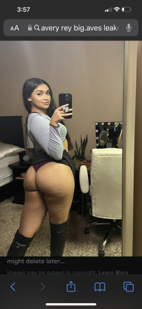OnlyFans – Instagram – Mamita/ Favorita/ big.aves https://onlyfans.com/favorita – Nude