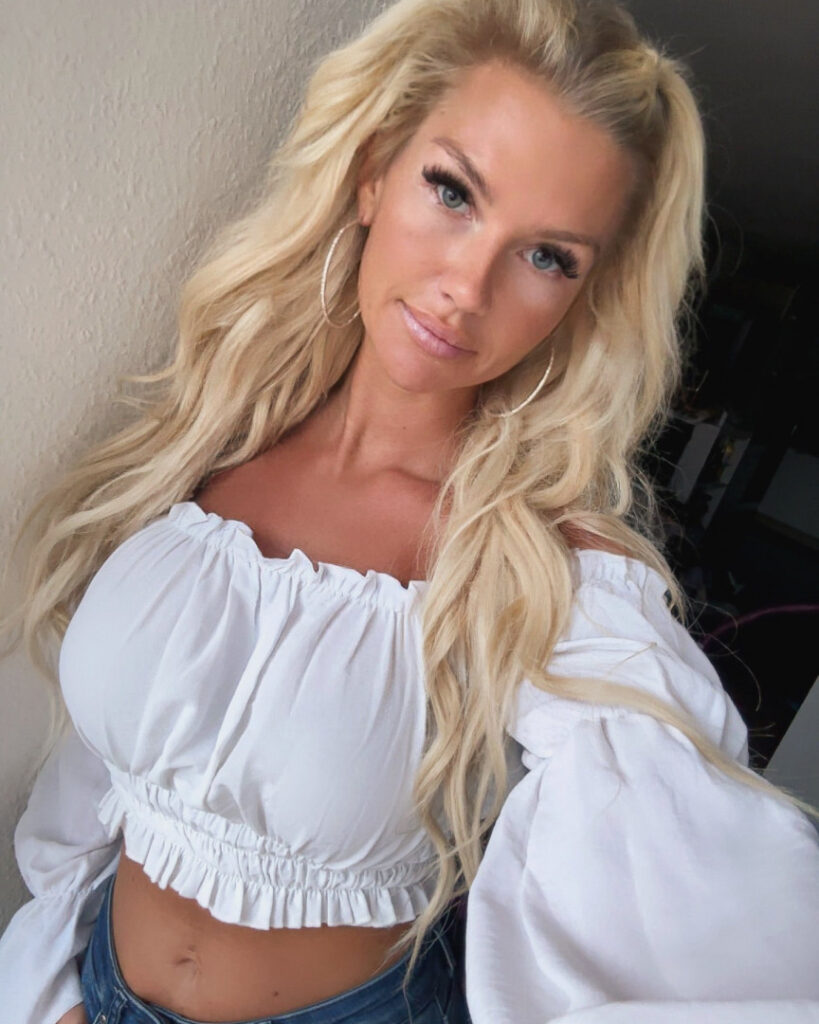 Instagram – Manja Ihrke aka _miss_manja_ – Nude