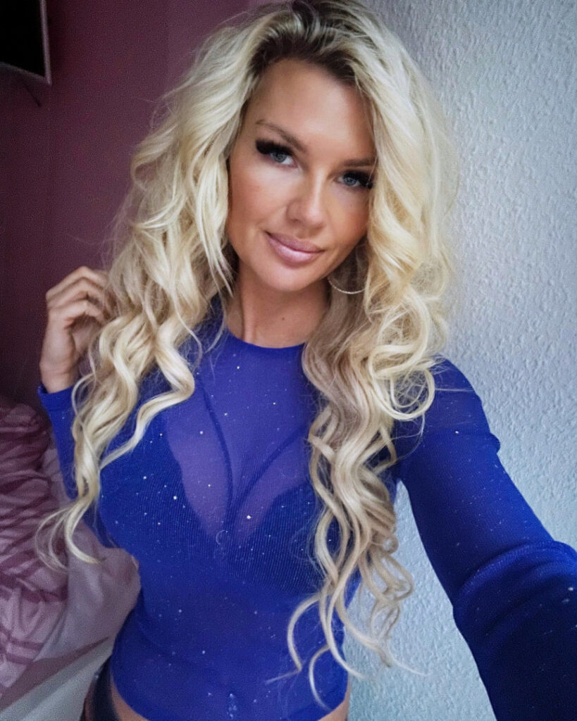 Instagram – Manja Ihrke aka _miss_manja_ – Nude