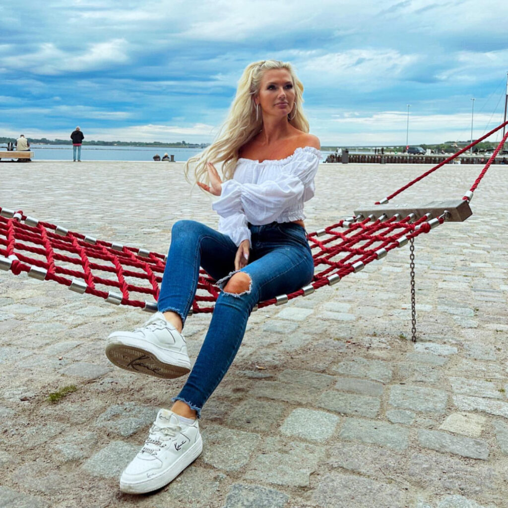 Instagram – Manja Ihrke aka _miss_manja_ – Nude