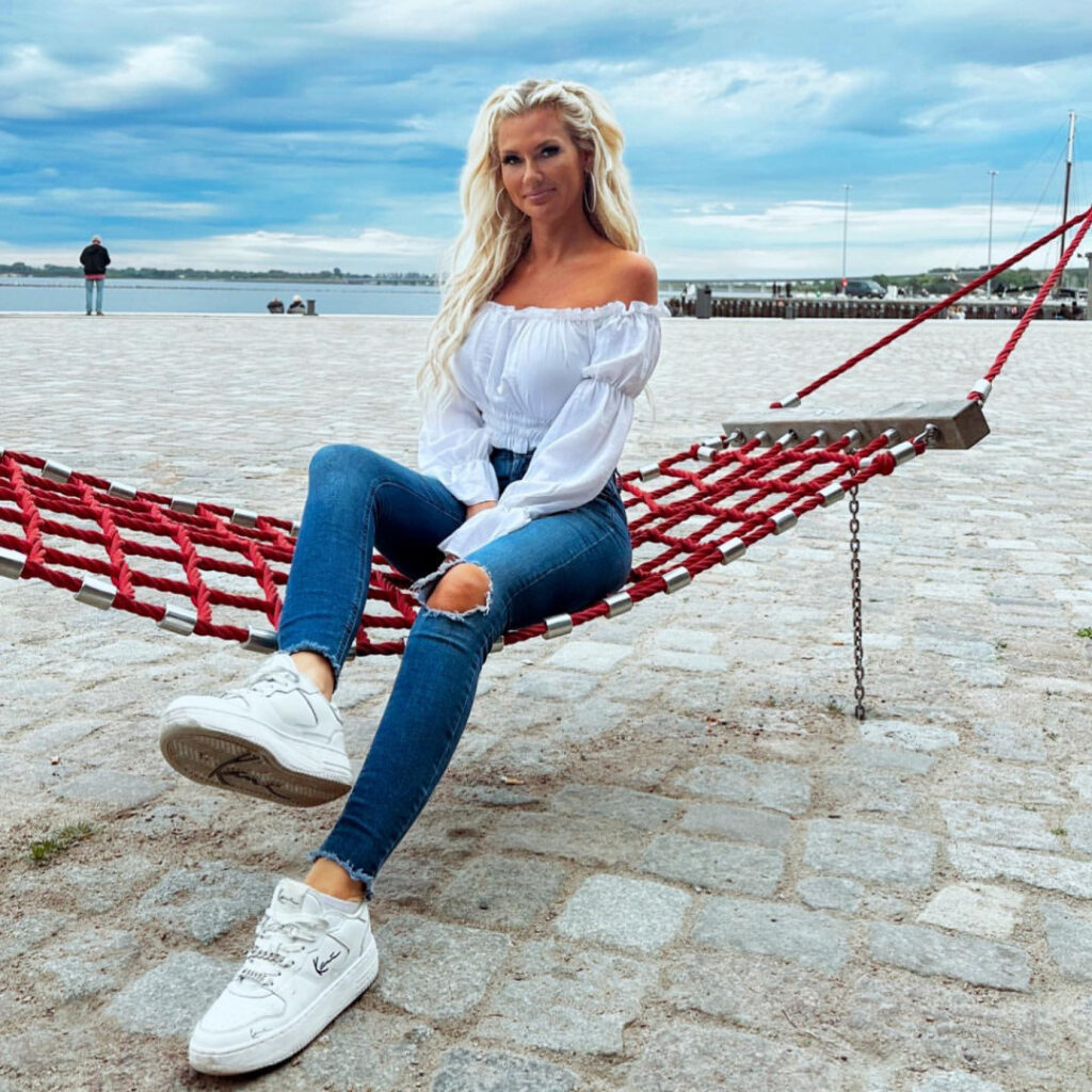 Instagram – Manja Ihrke aka _miss_manja_ – Nude