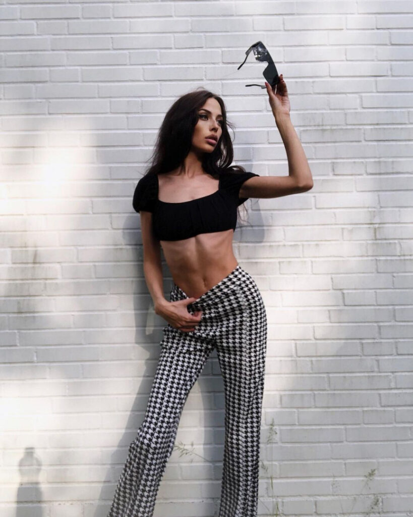 Instagram – marlinskaa – Nude