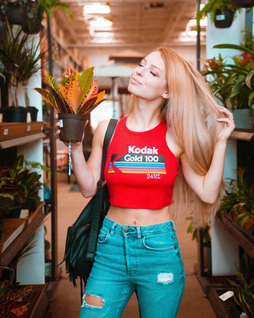 Instagram – Marris Gulledge – Nude