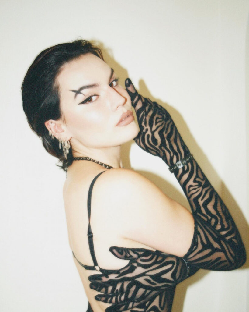 Celeb – Marthe Woertman – Nude