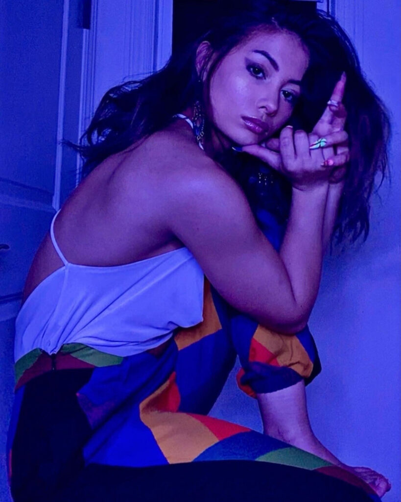 Instagram – MayaTheAmazon – Nude