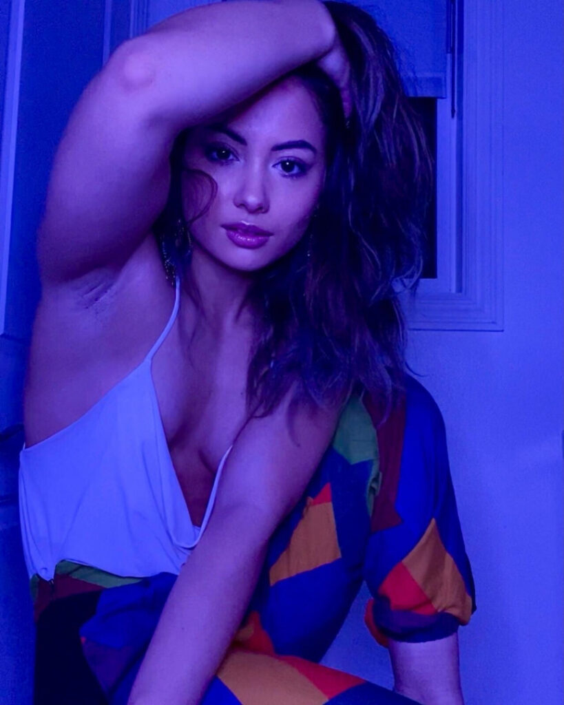 Instagram – MayaTheAmazon – Nude