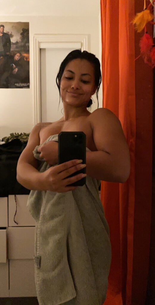 Instagram – MayaTheAmazon – Nude