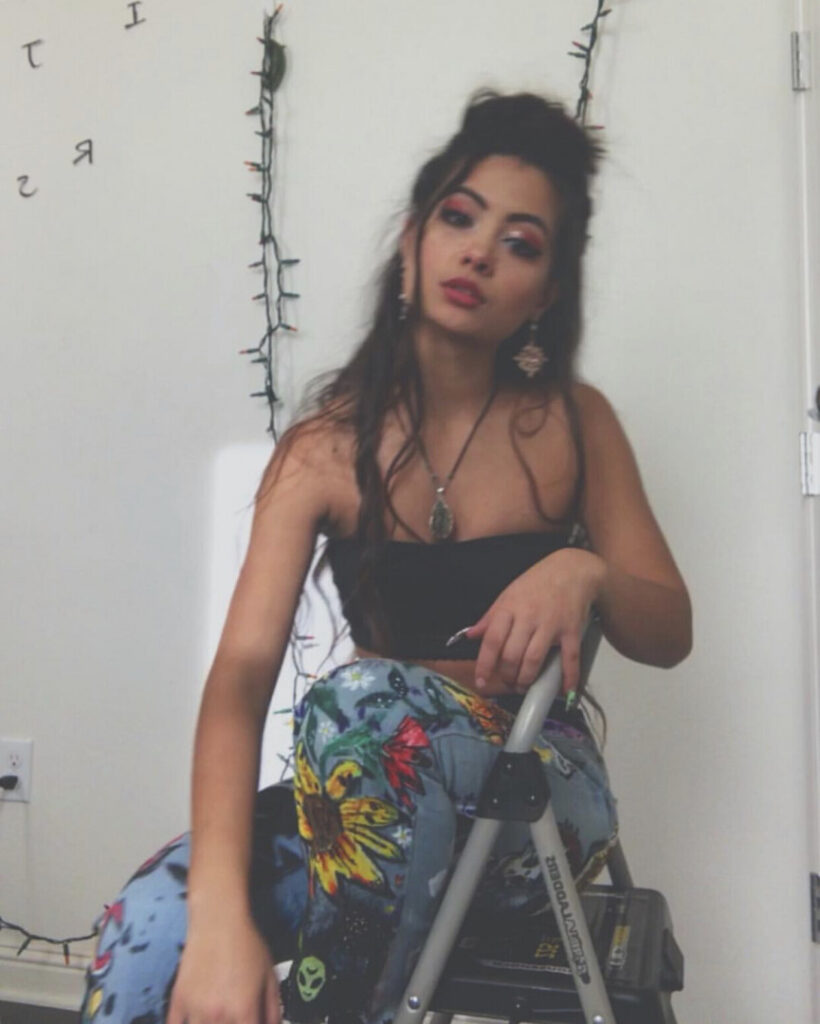 Instagram – MayaTheAmazon – Nude