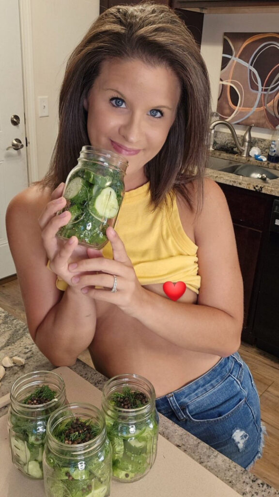 OnlyFans – MILF – Meggan Gallagher mommyslilsecret – Nude Leaks