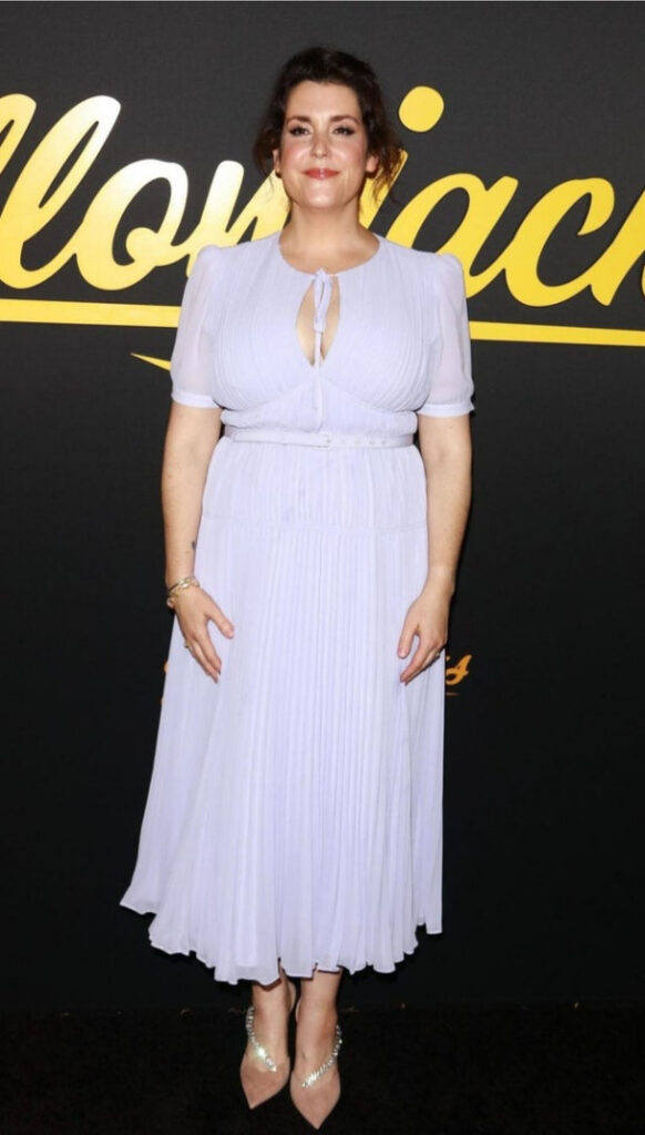 Celeb – T H I C C – MILF – Melanie Lynskey – Nude