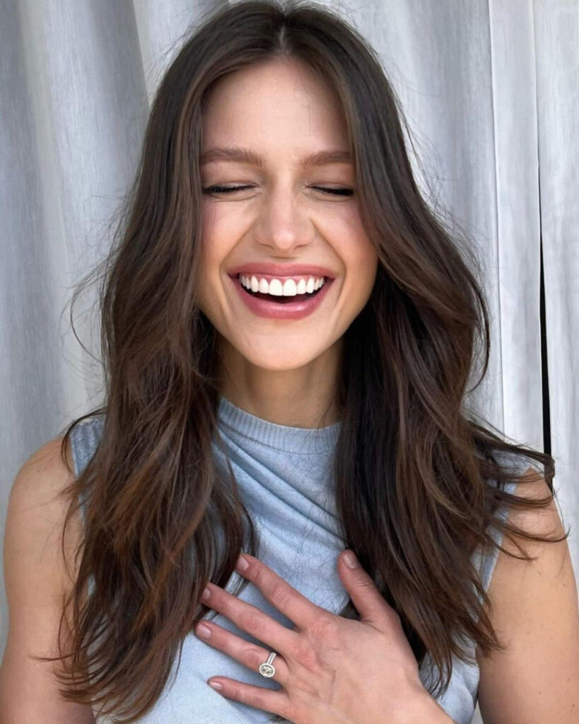 Celeb – Melissa Benoist – Nude