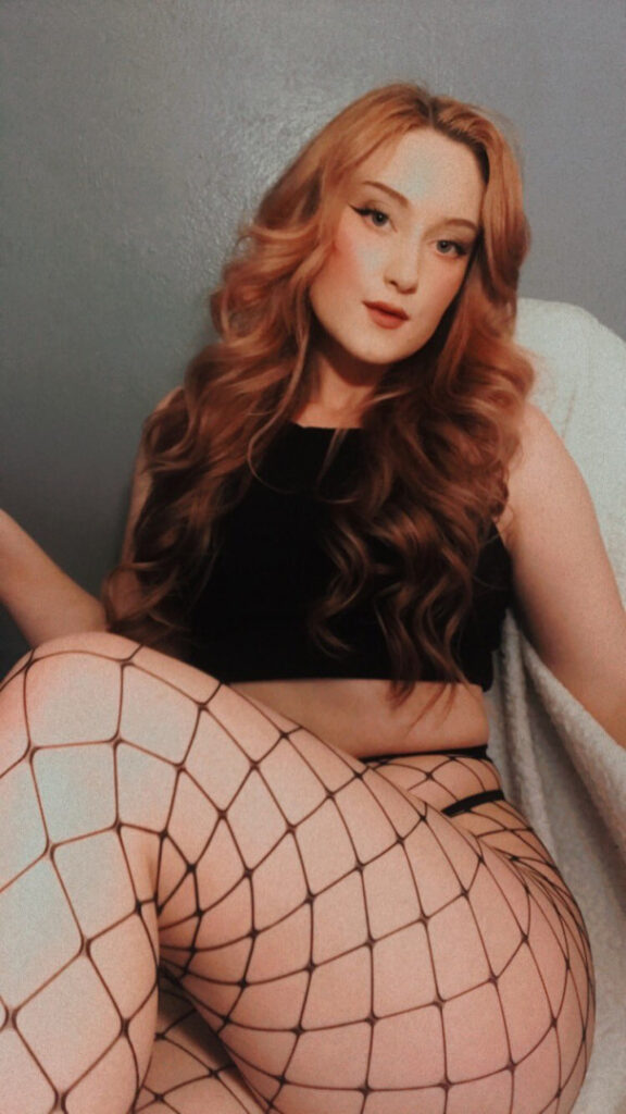 ⠀X⠀ – Mia Blossom – Nude Leaks