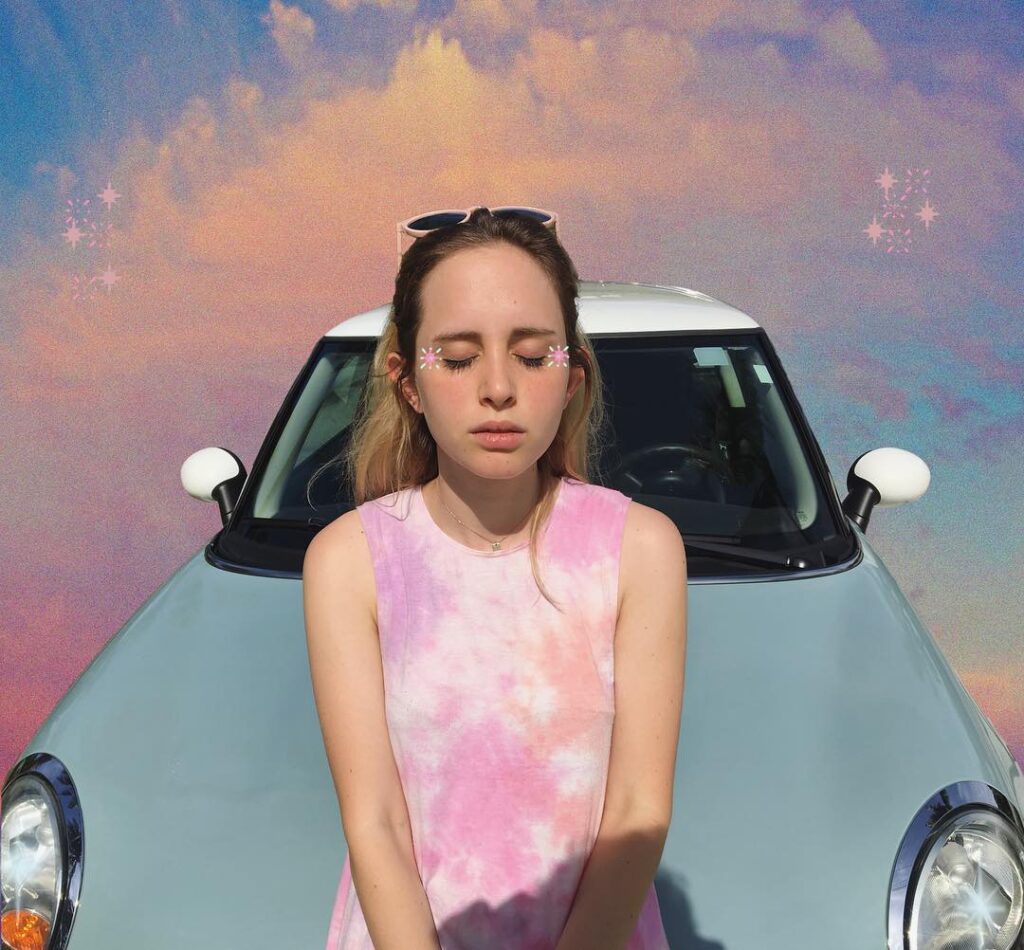 Celeb – Mica Tenenbaum (Magdalena Bay singer) – Nude