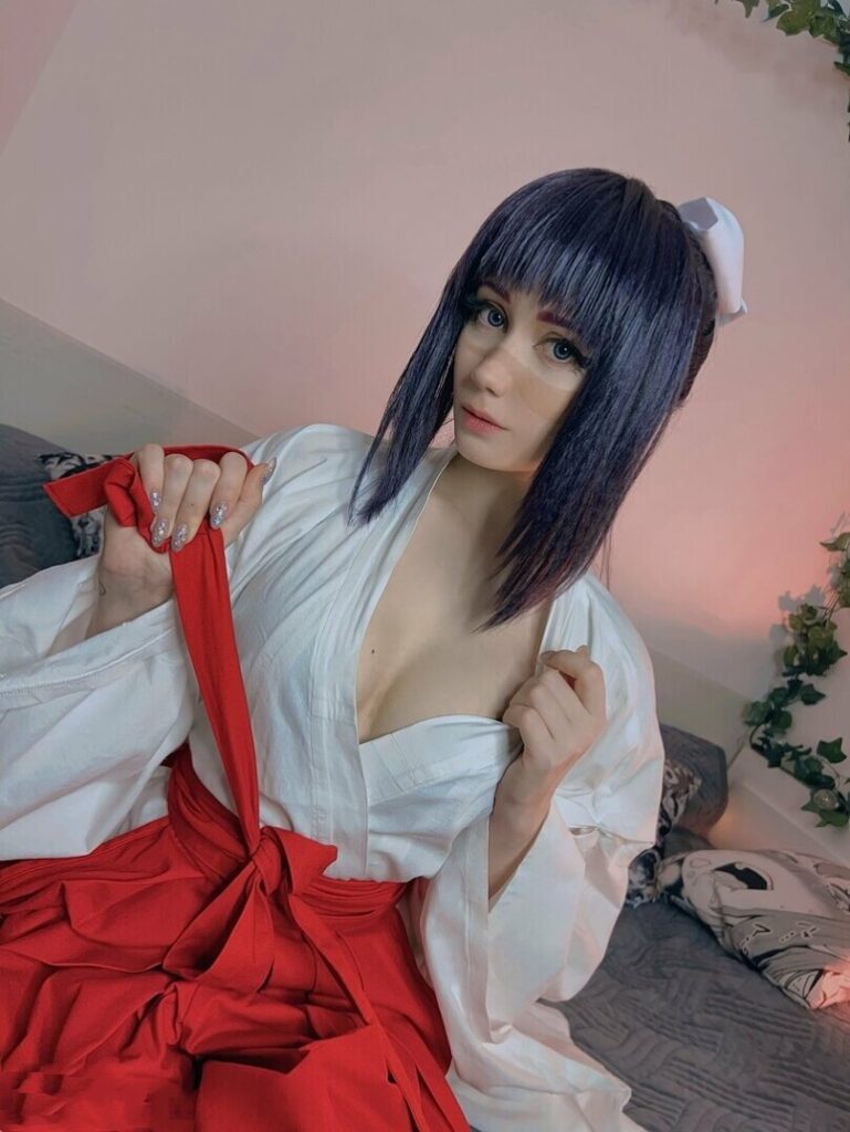 Instagram – Cosplay – Mikasa Rino – Nude