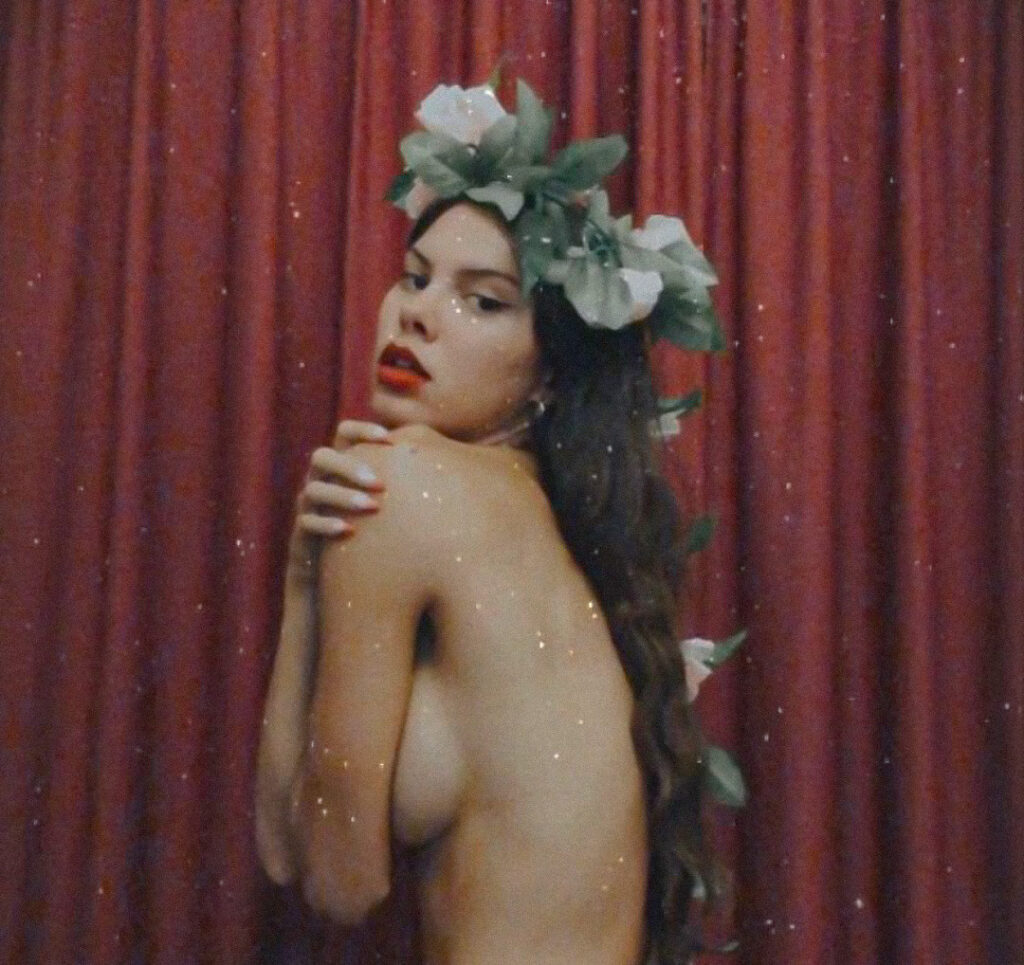 Instagram – Milisont Siai Rose Sailor – Nude