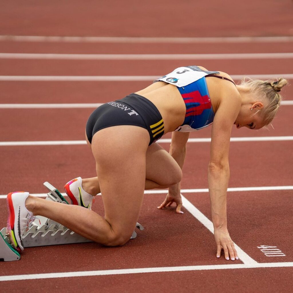 Instagram – Milja Thureson / thuresonmilja – Nude