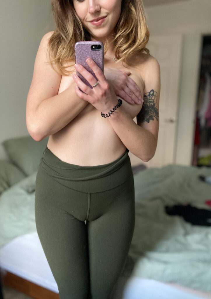 OnlyFans – Reddit – MissCelesteReed / LuxxuryCar23 – Nude