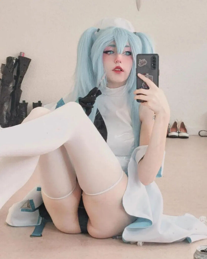 Instagram – ⠀X⠀ – Cosplay – MissIronblood /  LoafQueen – Nude Leaks