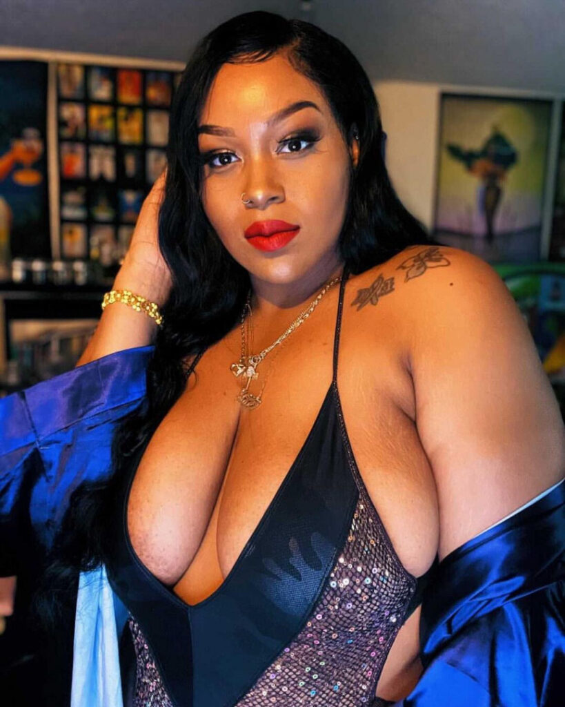 Instagram – Ebony – Missraymae – Nude