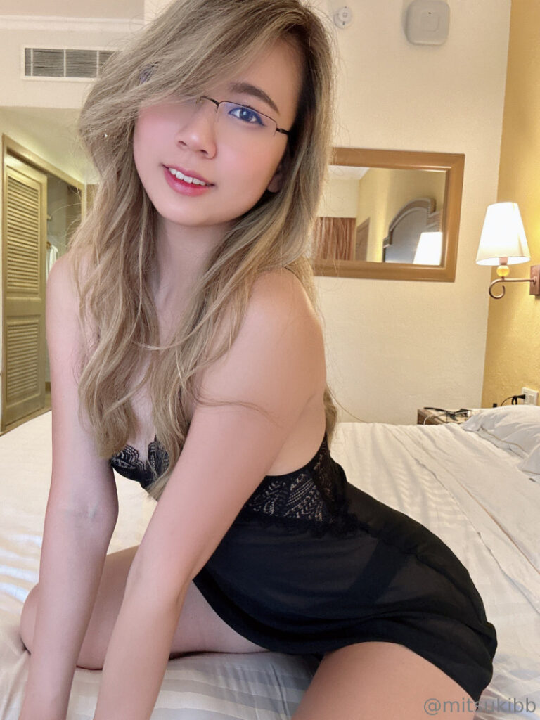 Twitch – OnlyFans – Fansly – Mitsukibb – Nude