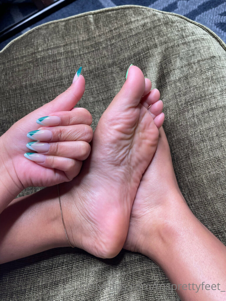 OnlyFans – ManyVids – Msprettyfeet – Nude